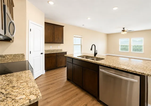 Photo 3 of Single family home for sale at 124 Canales Cir, Greenville, TX 75401 | MLS# 21321581 | Listing updated on 2026-08-24