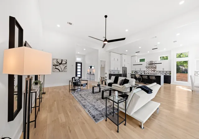 Photo 4 of Single family home for sale at 3115 Gibbs Williams Rd, Dallas, TX 75233 | MLS# 21319791 | Listing updated on 2026-07-05