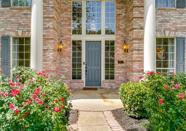 3rd image of 807 Ridgedale Ct, Southlake, TX 76092 | MLS# 21321331