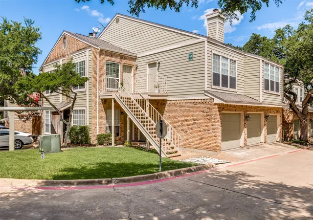 2nd image of 7151 Gaston Ave, Dallas, TX 75214