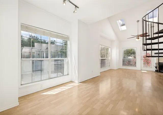 Photo 3 of Condo for sale at 7151 Gaston Ave #902, Dallas, TX 75214 | MLS# 21320504 | Listing updated on 2026-10-04