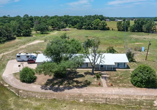 Photo 1 of Single family home for sale at 800 Vz County Road 4105, Canton, TX 75103 | MLS# 21321635 | Listing updated on 2026-07-17