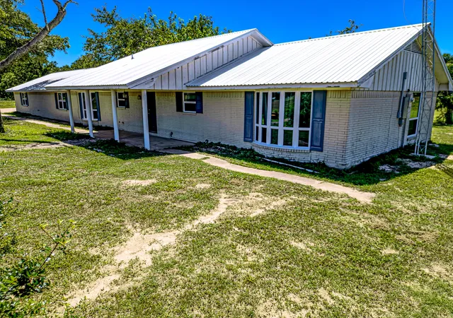 Photo 2 of Single family home for sale at 800 Vz County Road 4105, Canton, TX 75103 | MLS# 21321635 | Listing updated on 2026-07-17