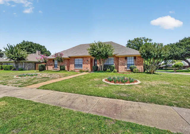 Photo 3 of Single family home for sale at 3100 Treehouse Ln, Plano, TX 75075 | MLS# 21310457 | Listing updated on 2026-08-31