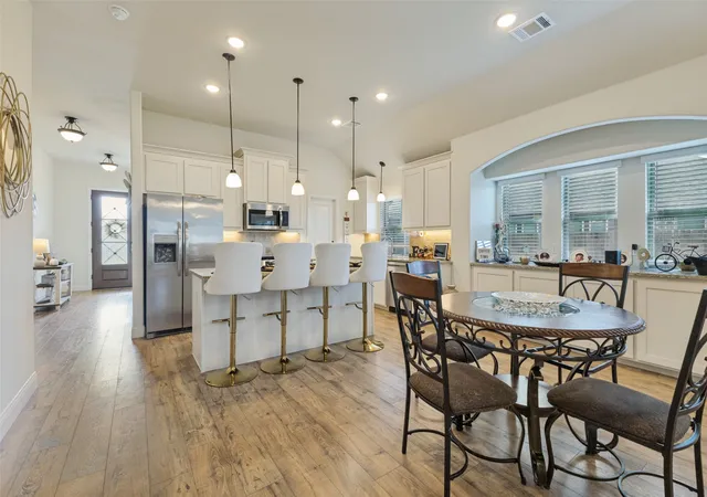 Photo 3 of Single family home for sale at 127 Woodlands Wy, Mesquite, TX 75181 | MLS# 21321685 | Listing updated on 2026-08-25