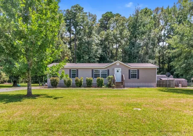 Homes for sale in Haughton, LA | 609 Haughton Trace Ct, Haughton, LA 71037 | MLS# 21321568