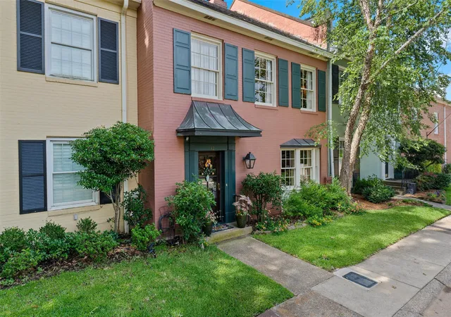 Photo 3 of Townhouse for sale at 3801 Creswell #12, Shreveport, LA 71106 | MLS# 21320839 | Listing updated on 2026-08-23