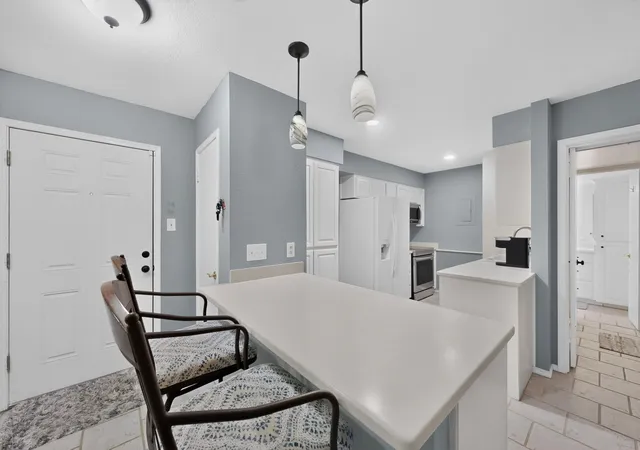 Photo 1 of Sale Pending at 4028 Ridglea Country Club Dr #804, Fort Worth, TX 76126 | MLS# 21314897 | Listing updated on 2026-08-14