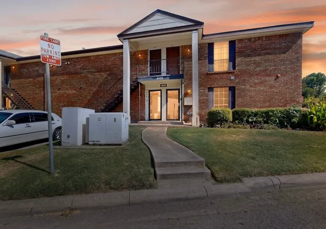Photo 2 of Sale Pending at 4028 Ridglea Country Club Dr #804, Fort Worth, TX 76126 | MLS# 21314897 | Listing updated on 2026-08-14