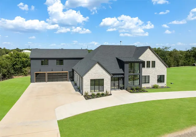 Photo 3 of Single family home for sale at 1973 Carter Ln, Gunter, TX 75058 | MLS# 21321711 | Listing updated on 2026-09-28