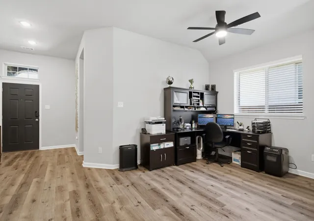 Photo 4 of Single family home for sale at 3925 Sunflower Dr, Aubrey, TX 76227 | MLS# 21319886 | Listing updated on 2026-08-29
