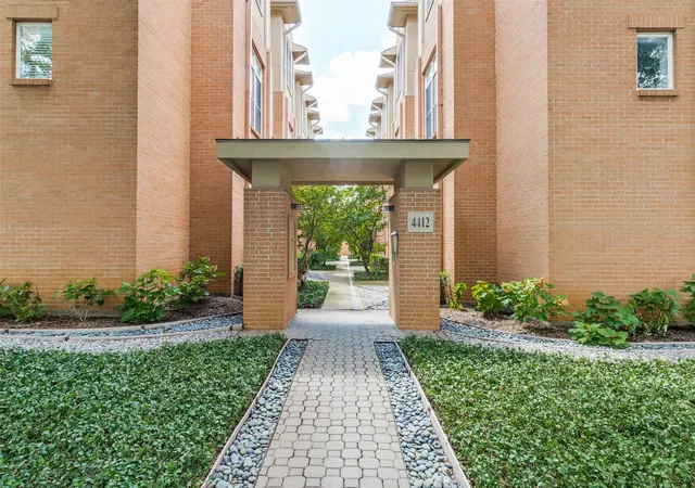 Photo 2 of Sale Pending at 4412 Mckinney Ave #10, Dallas, TX 75205 | MLS# 21321757 | Listing updated on 2026-07-20