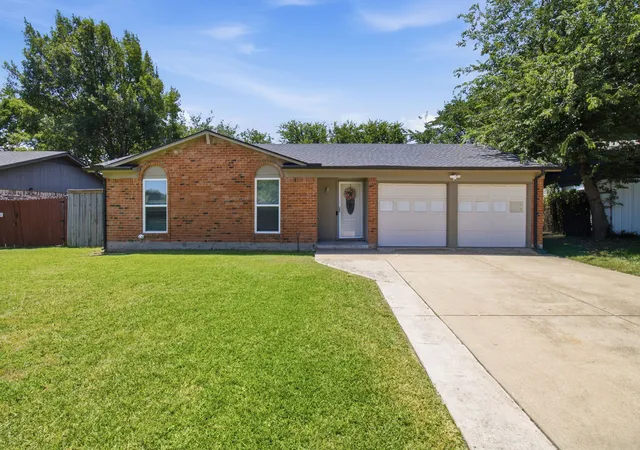 Homes for sale in Haltom City, TX | 4408 Mink Dr, Haltom City, TX 76117 | MLS# 21321548