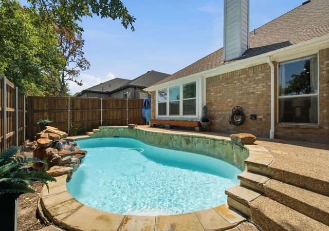 Photo 2 of Single family home for sale at 3313 Depaul Dr, Denton, TX 76210 | MLS# 21321751 | Listing updated on 2026-09-19