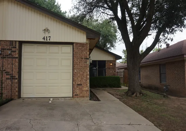 Photo 1 of Sale Pending at 417 Gabe Ct, Denton, TX 76207 | MLS# 21321850 | Listing updated on 2026-08-27