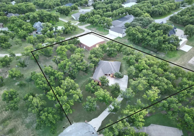 Photo 3 of Single family home for sale at 6404 Citation Ct, Granbury, TX 76049 | MLS# 21321992 | Listing updated on 2026-08-30