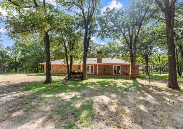 Photo 3 of Sale Pending at 2021 Lake Highland E, Quinlan, TX 75474 | MLS# 21321993 | Listing updated on 2026-09-01