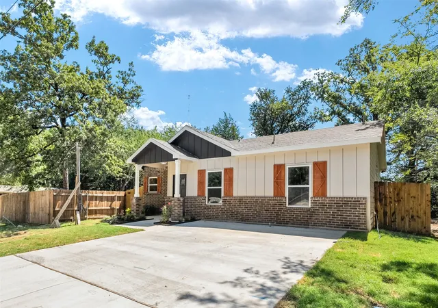 Photo 3 of Single family home for sale at 6164 Cheyenne Trl, Mabank, TX 75156 | MLS# 21322055 | Listing updated on 2026-09-24