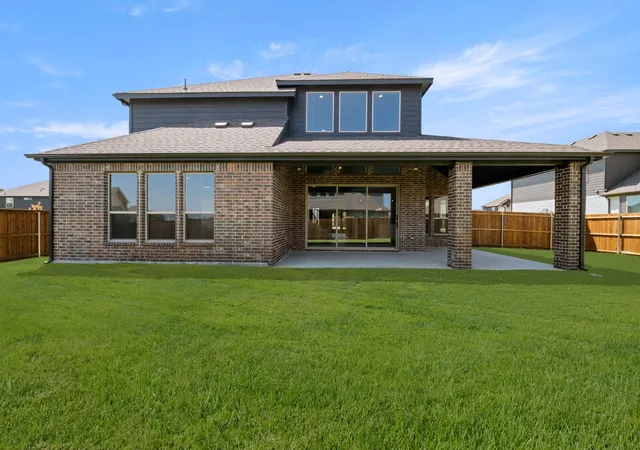 Photo 4 of Sale Pending at 1823 Marlow Dr, Cedar Hill, TX 75104 | MLS# 21322064 | Listing updated on 2026-09-21