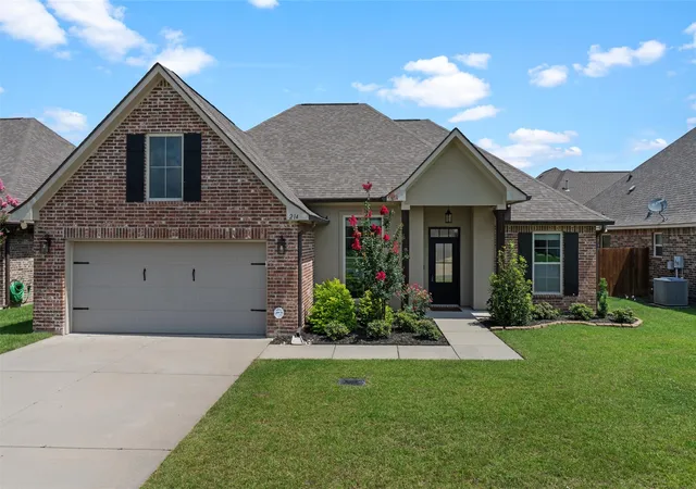 Photo 4 of Single family home for sale at 214 Apalachee Wy, Bossier City, LA 71111 | MLS# 21321961 | Listing updated on 2026-08-09