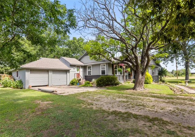 Photo 1 of Single family home for sale at 2461 County Road 44800, Blossom, TX 75416 | MLS# 21319176 | Listing updated on 2026-07-07
