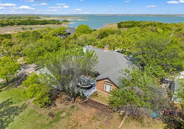 Photo 2 of Single family home for sale at 2523 Anglers Dr, Grapevine, TX 76051 | MLS# 21322132 | Listing updated on 2026-08-31