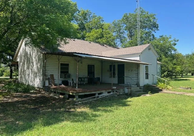 Photo 2 of Single family home for sale at 6477 W Fm 922, Valley View, TX 76272 | MLS# 21322170 | Listing updated on 2026-07-07
