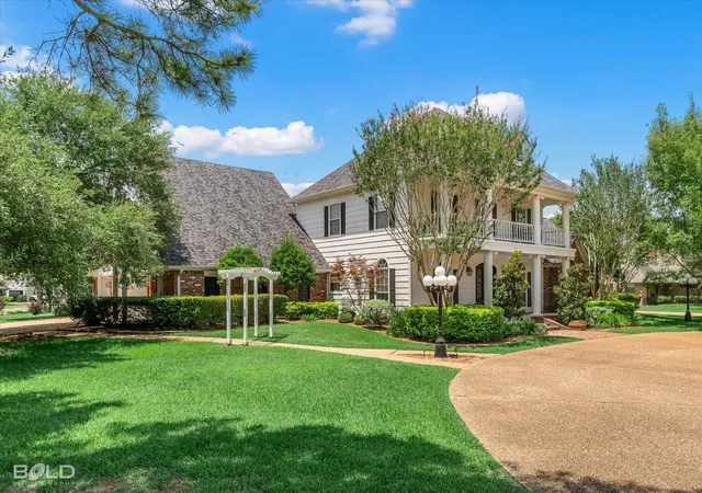 2nd image of 334 Greenacres Blvd, Bossier City, LA 71111 | MLS# 21322129