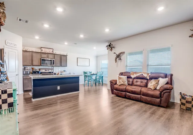 Photo 4 of Single family home for sale at 710 Olde Mill Rd, Josephine, TX 75189 | MLS# 21322258 | Listing updated on 2026-08-26