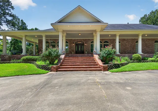 Photo 2 of Single family home for sale at 3669 Fountainbleau Rd, Keithville, LA 71047 | MLS# 21319769 | Listing updated on 2026-09-16