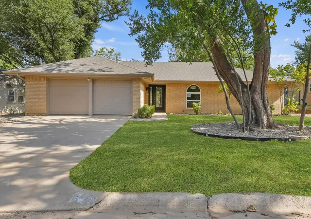 Photo 1 of Single family home for sale at 6451 Franwood Ter, Fort Worth, TX 76112 | MLS# 21318264 | Listing updated on 2026-08-21