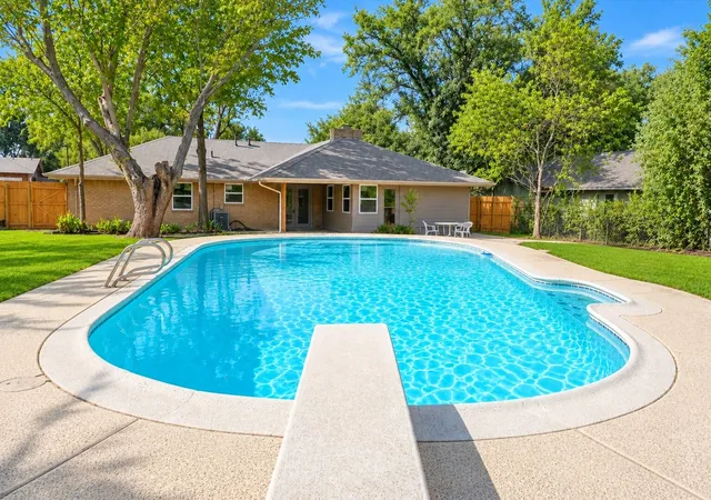 Photo 1 of Single family home for sale at 6451 Franwood Ter, Fort Worth, TX 76112 | MLS# 21318264 | Listing updated on 2026-09-30