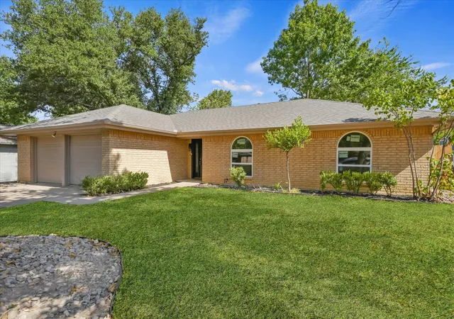 Photo 2 of Single family home for sale at 6451 Franwood Ter, Fort Worth, TX 76112 | MLS# 21318264 | Listing updated on 2026-08-21