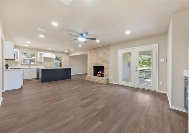 Photo 4 of Single family home for sale at 6451 Franwood Ter, Fort Worth, TX 76112 | MLS# 21318264 | Listing updated on 2026-08-21