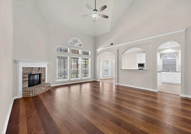 Photo 4 of Single family home for sale at 8613 Russell Dr, Rowlett, TX 75089 | MLS# 21322295 | Listing updated on 2026-09-29