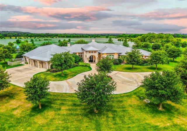 Photo 2 of Sale Pending at 8591 Witter Ln, Temple, TX 76502 | MLS# 21322284 | Listing updated on 2026-09-26