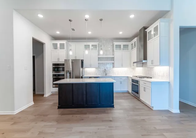 Photo 4 of Single family home for sale at 2033 Blue Moon Bay, Mesquite, TX 75181 | MLS# 21322318 | Listing updated on 2026-08-31