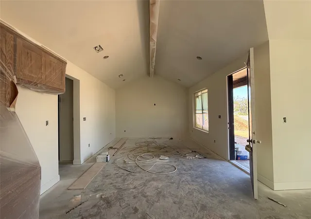 Photo 3 of Single family home for sale at 414 E Belknap St, Jacksboro, TX 76458 | MLS# 21316494 | Listing updated on 2026-09-16