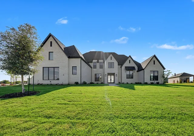 Photo 1 of Mansion for sale at 4509 Devon Cir, Allen, TX 75002 | MLS# 21322379 | Listing updated on 2026-10-08