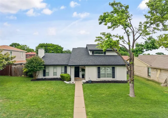 Photo 3 of Sale Pending at 1813 Andover Dr, Garland, TX 75041 | MLS# 21322342 | Listing updated on 2026-08-17