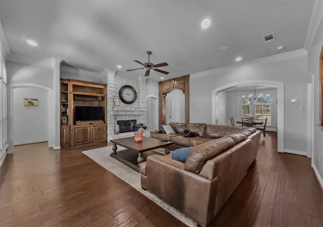 Photo 4 of Single family home for sale at 3211 Lake Creek Trl, Mansfield, TX 76063 | MLS# 21311901 | Listing updated on 2026-08-03