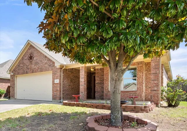 Photo 3 of Sale Pending at 1405 Chase Trl, Mansfield, TX 76063 | MLS# 21293189 | Listing updated on 2026-08-28