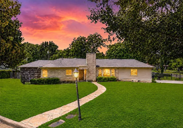 Photo 1 of Land for sale at 2600 Colonial Pkwy, Fort Worth, TX 76109 | MLS# 21316200 | Listing updated on 2026-08-29