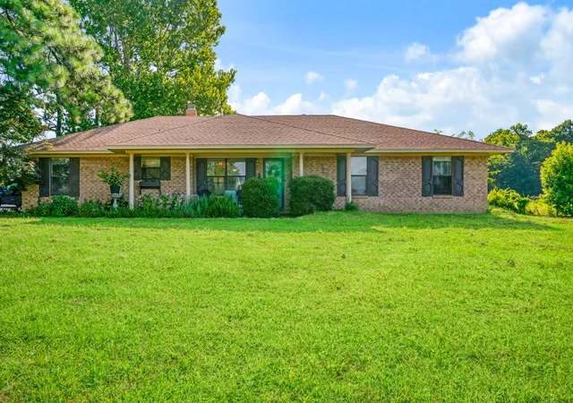 1st image of 610 46th St Ne, Paris, TX 75462 | MLS# 21322189