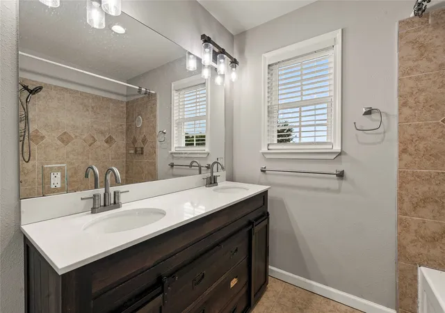4th image of 1305 S Robinson Dr, Robinson, TX 76706 | MLS# 21322447