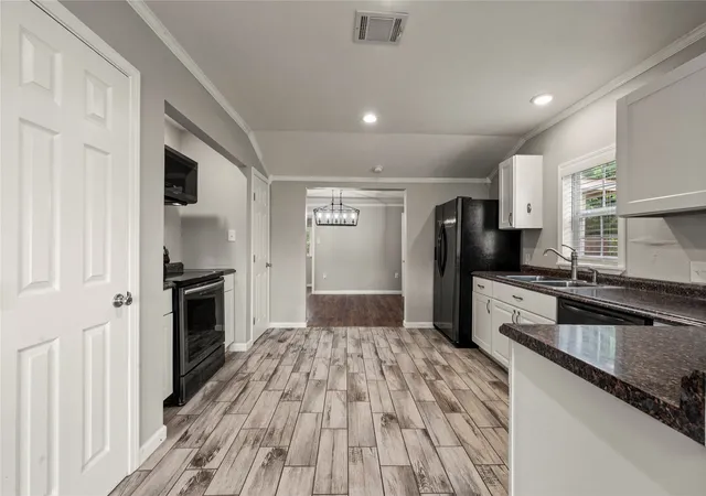 5th image of 1305 S Robinson Dr, Robinson, TX 76706 | MLS# 21322447