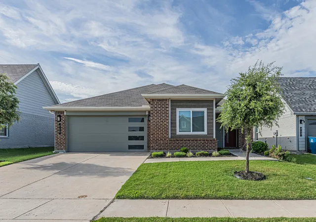 1st image of 713 Griffith Park Trl, Alvarado, TX 76009 | MLS# 21322547