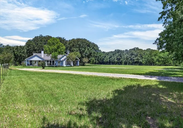 Photo 1 of Single family home for sale at 12281 County Road 2149, Kemp, TX 75143 | MLS# 21322671 | Listing updated on 2026-09-07