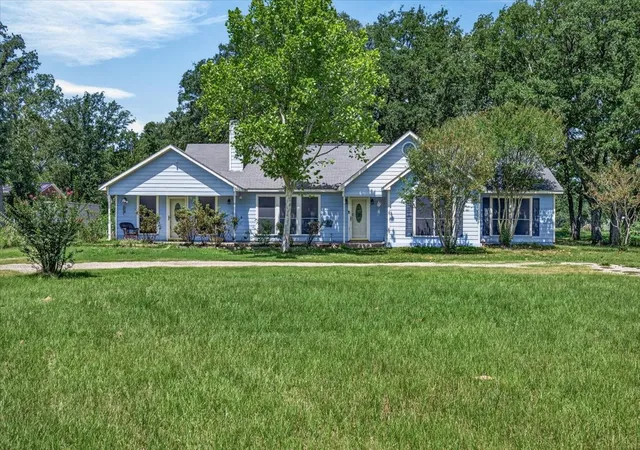 Photo 2 of Single family home for sale at 12281 County Road 2149, Kemp, TX 75143 | MLS# 21322671 | Listing updated on 2026-09-07
