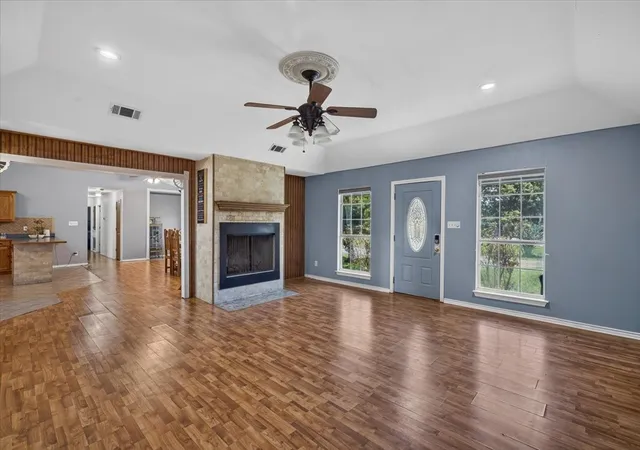Photo 4 of Single family home for sale at 12281 County Road 2149, Kemp, TX 75143 | MLS# 21322671 | Listing updated on 2026-09-07
